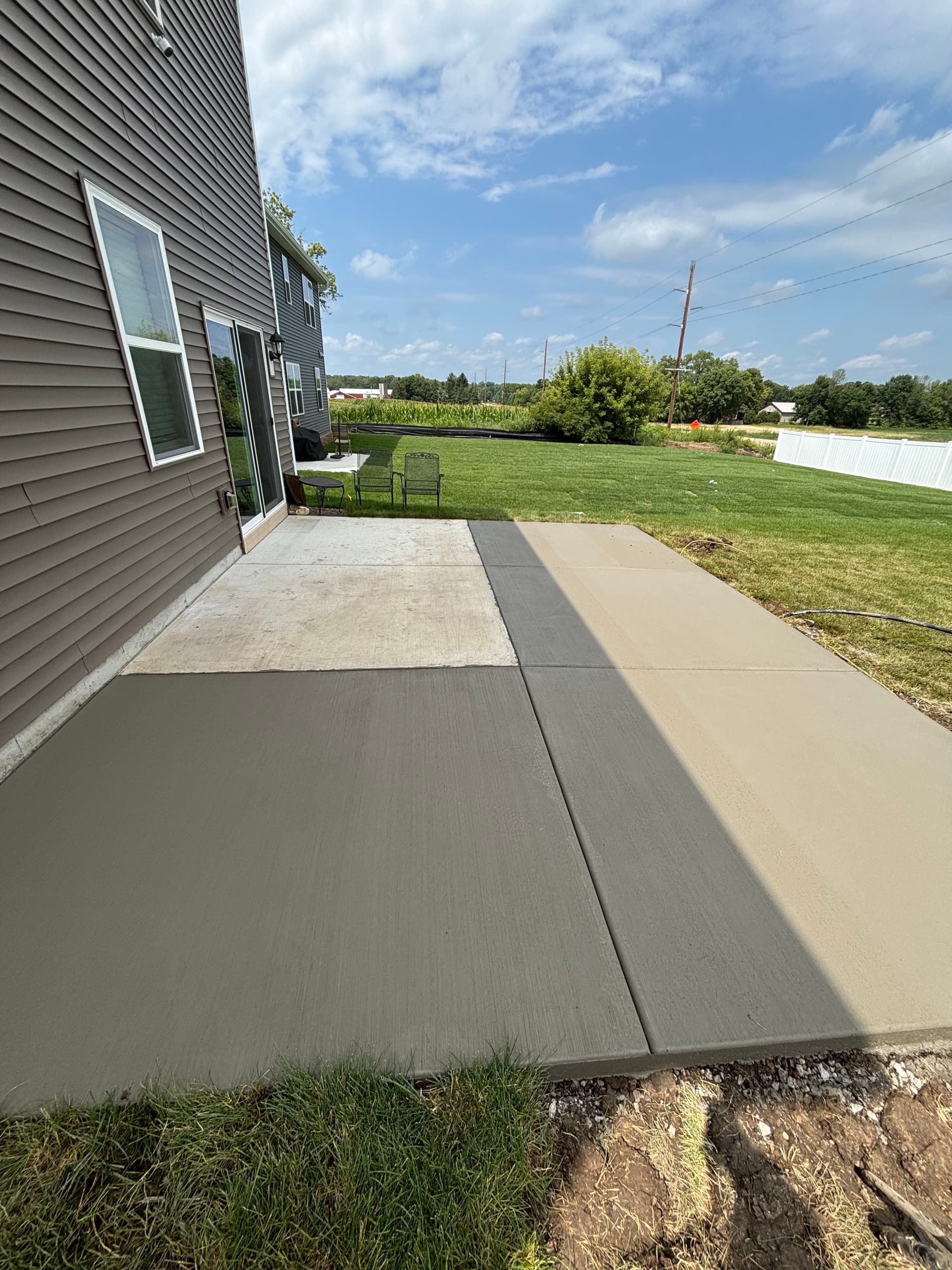 Gallery photos for Concrete Flatwork Done Right - Walkways, Patios, and Garage Floors: Image #3