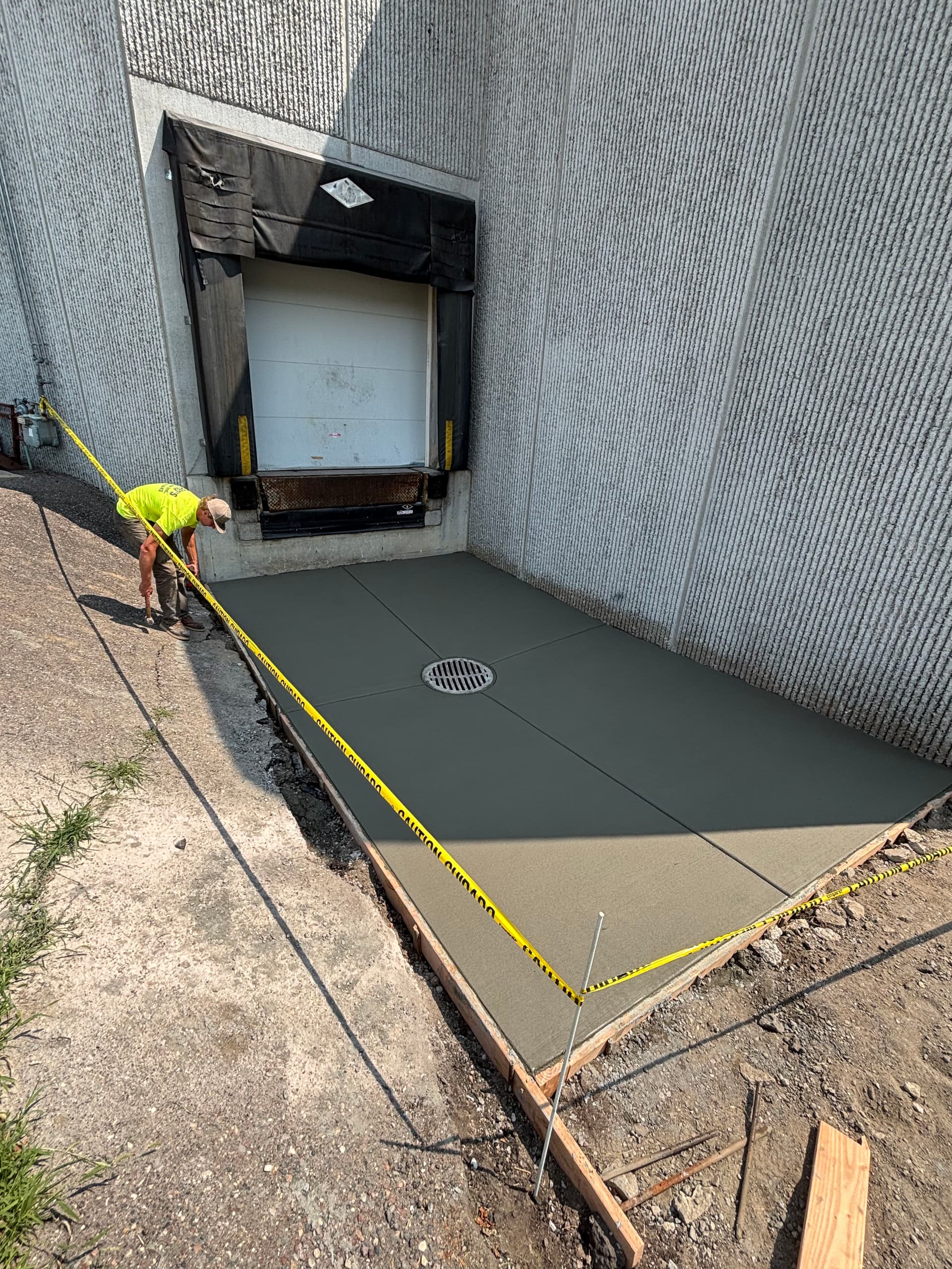 Gallery photos for Commercial Concrete Flatwork and Curb Replacement Done Right: Image #3