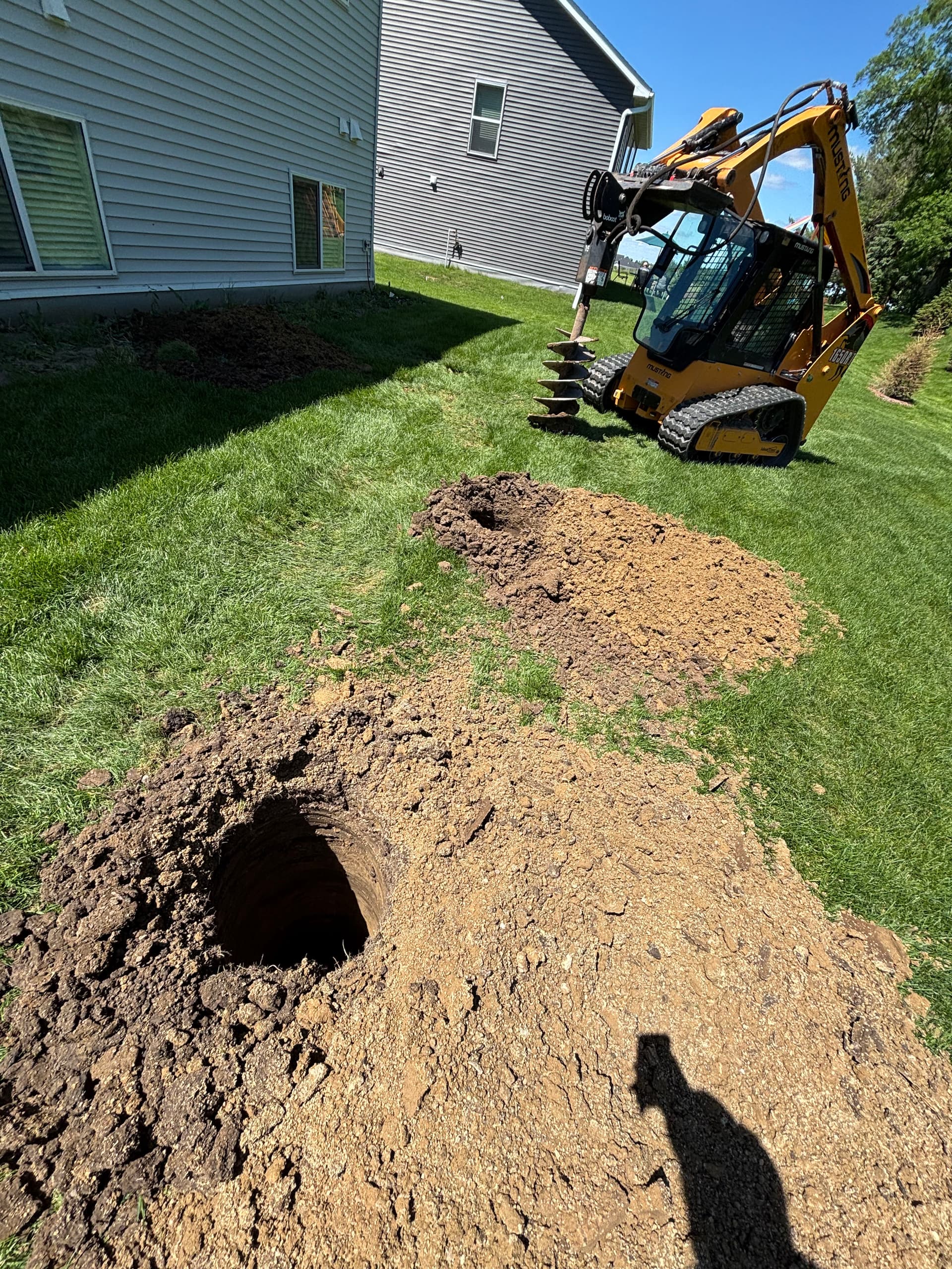 Gallery photos for Clean Concrete Flatwork Across Driveways Walkways and Pads: Image #7