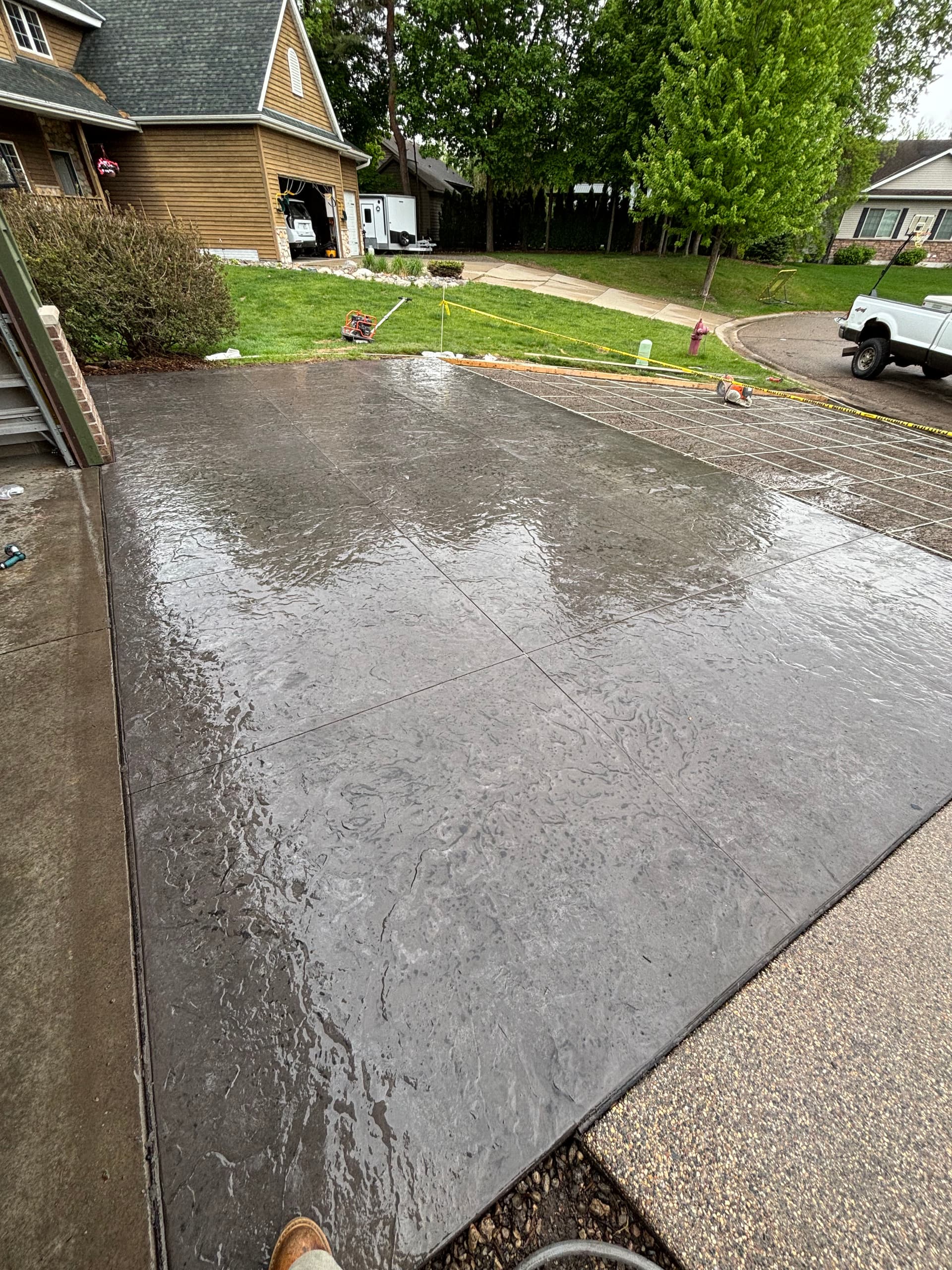 Driveways, Walkways, Patios and Garage Floors Built to Last image